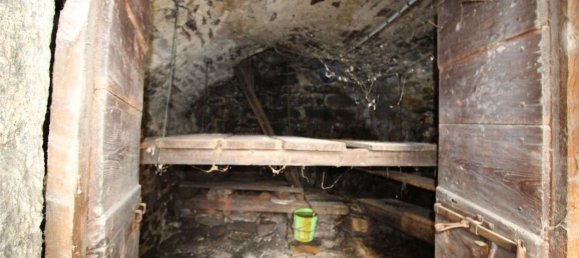 Дом с 8 комнатами в Бачено, Италия № 105377 12