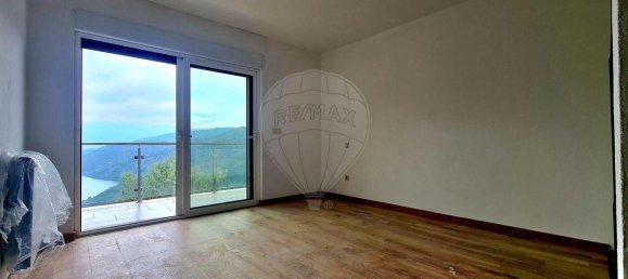 2 bedrooms House in Louredo, Portugal No. 31730 16