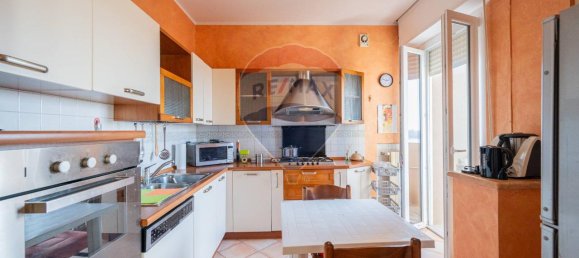 3 rooms Apartment in Ostiglia, Italy No. 26361 3