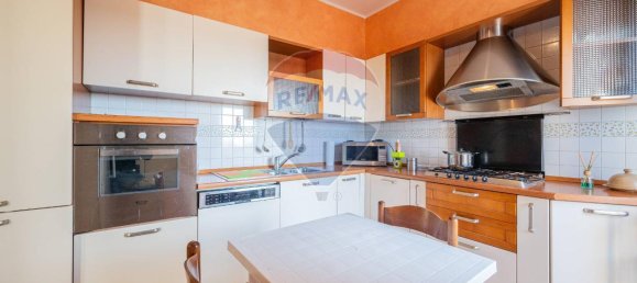 3 rooms Apartment in Ostiglia, Italy No. 26361 10