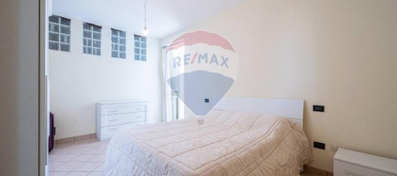 3 rooms Apartment in Ostiglia, Italy No. 26361 26