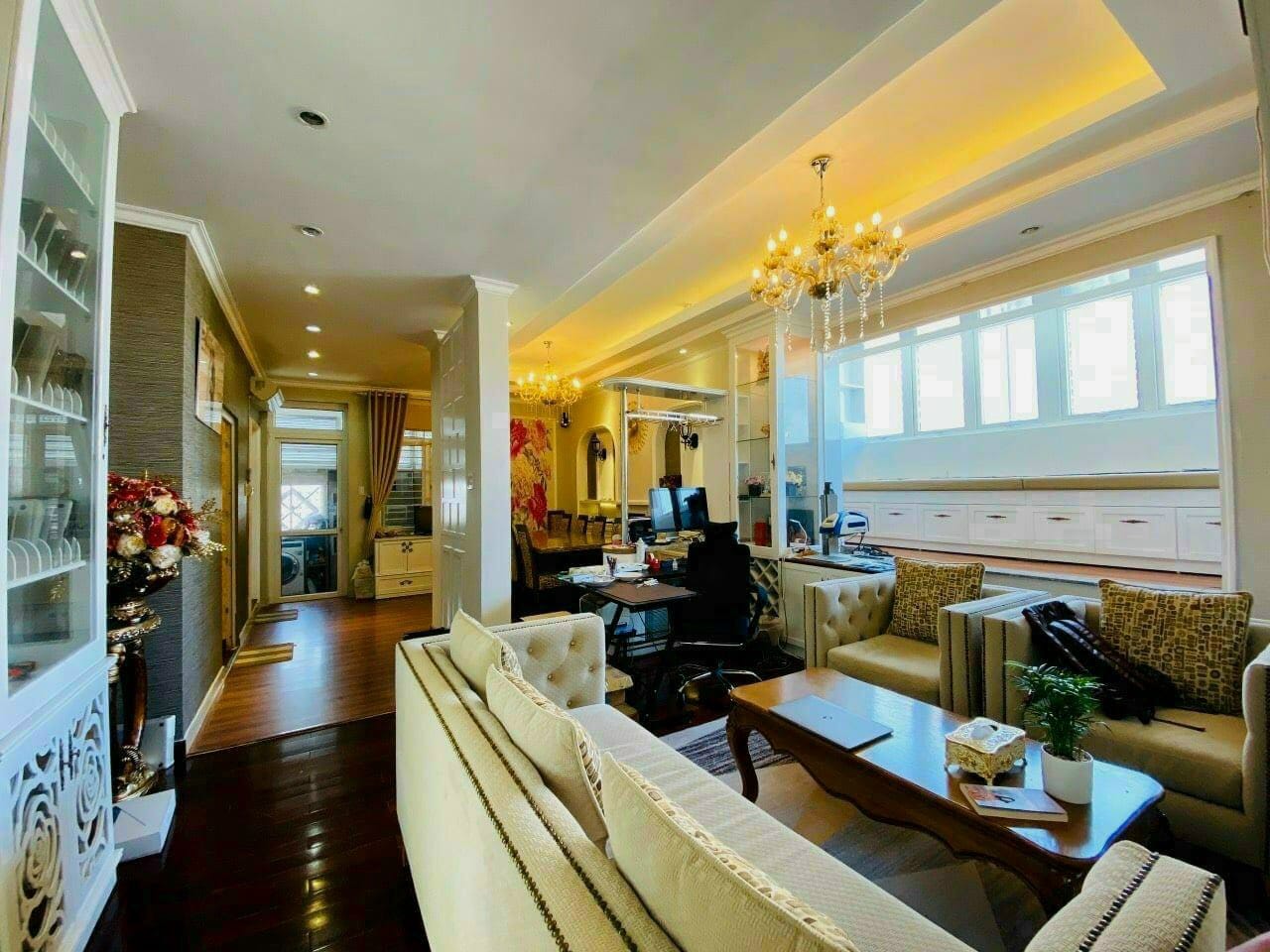 Appartement à District 4, Vietnam 200m² No. 13259