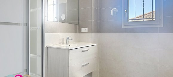 4 bedrooms Villa in Redessan, France No. 199080 7