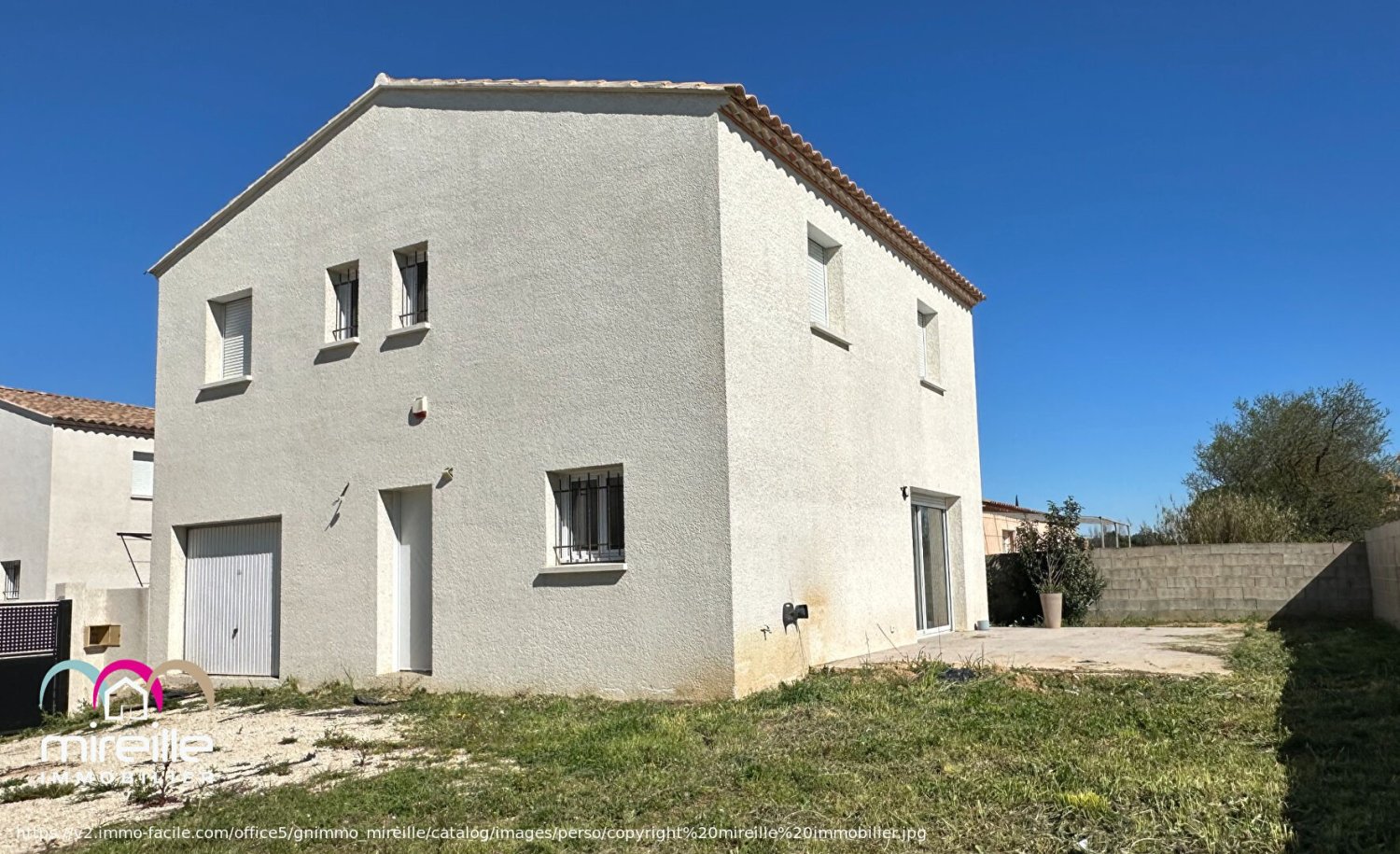 4 bedrooms Villa in Redessan, France No. 199080