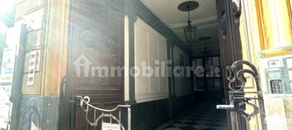 1-Zimmer Gewerbliche Immobilie in Naples, Italy, Nr. 228798 17