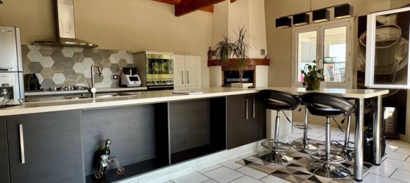 3 chambres Villa à Le Château-d'Oléron, France No. 311581 3