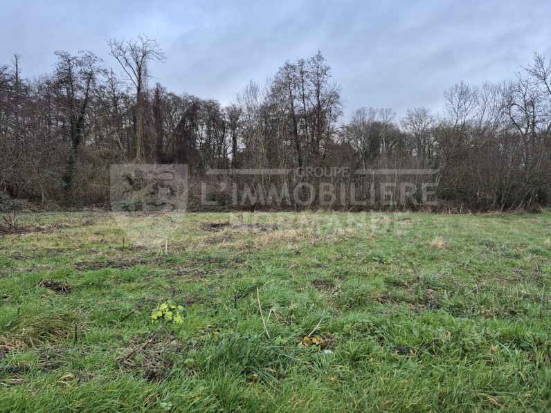 Terreno em Saint-Aubin-sur-Gaillon, France N.º 110701