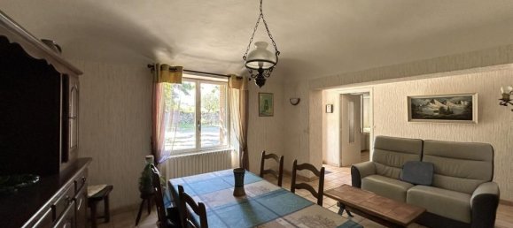 6 bedrooms House in Saint-Vincent-de-Barres, France No. 191080 3