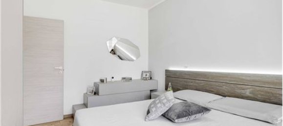 2 bedrooms Apartment in Marnate, Italy No. 279227 9