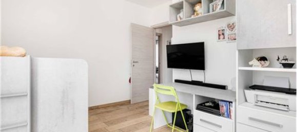 2 bedrooms Apartment in Marnate, Italy No. 279227 13