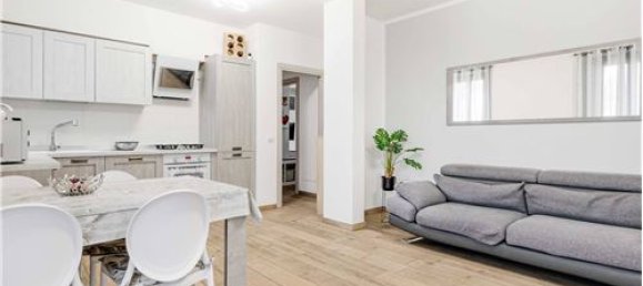 2 bedrooms Apartment in Marnate, Italy No. 279227 2