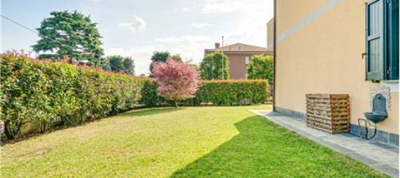 2 bedrooms Apartment in Marnate, Italy No. 279227 15