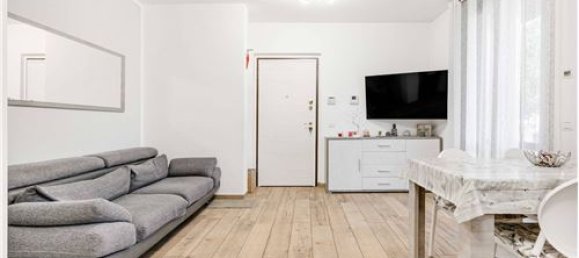 2 bedrooms Apartment in Marnate, Italy No. 279227 6