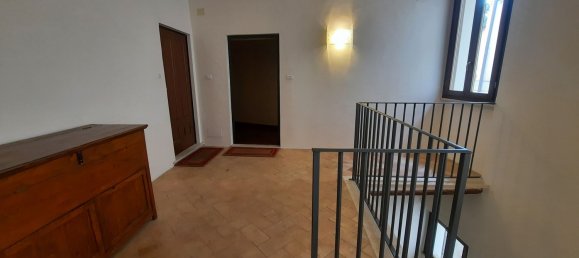 4-Zimmer Wohnung in Rieti, Italy, Nr. 44704 2