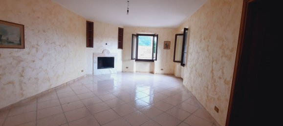 4-Zimmer Wohnung in Rieti, Italy, Nr. 44704 3