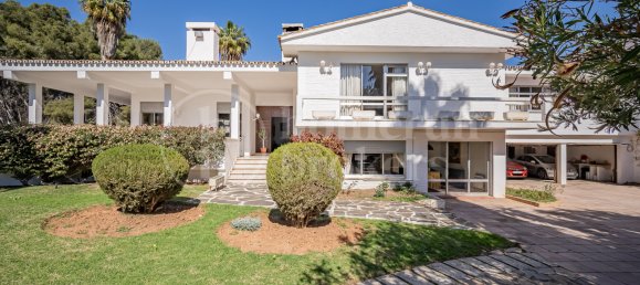 7 bedrooms Villa in Marbella, Spain No. 271631 6