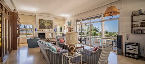 7 bedrooms Villa in Marbella, Spain No. 271631 3