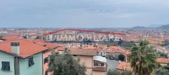 2 chambres Maison à Massa, Italy No. 355313 32