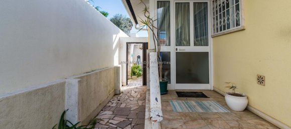 3 bedrooms House in Cascais, Portugal No. 104128 40