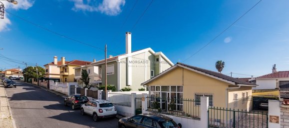 3 bedrooms House in Cascais, Portugal No. 104128 3