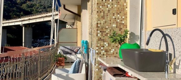 Apartamento de 3 habitaciónes en Varazze, Italy No. 268739 4