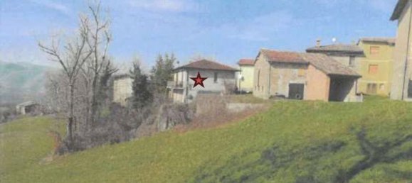 3 bedrooms Apartment in Castelnovo ne' Monti, Italy No. 325257 2