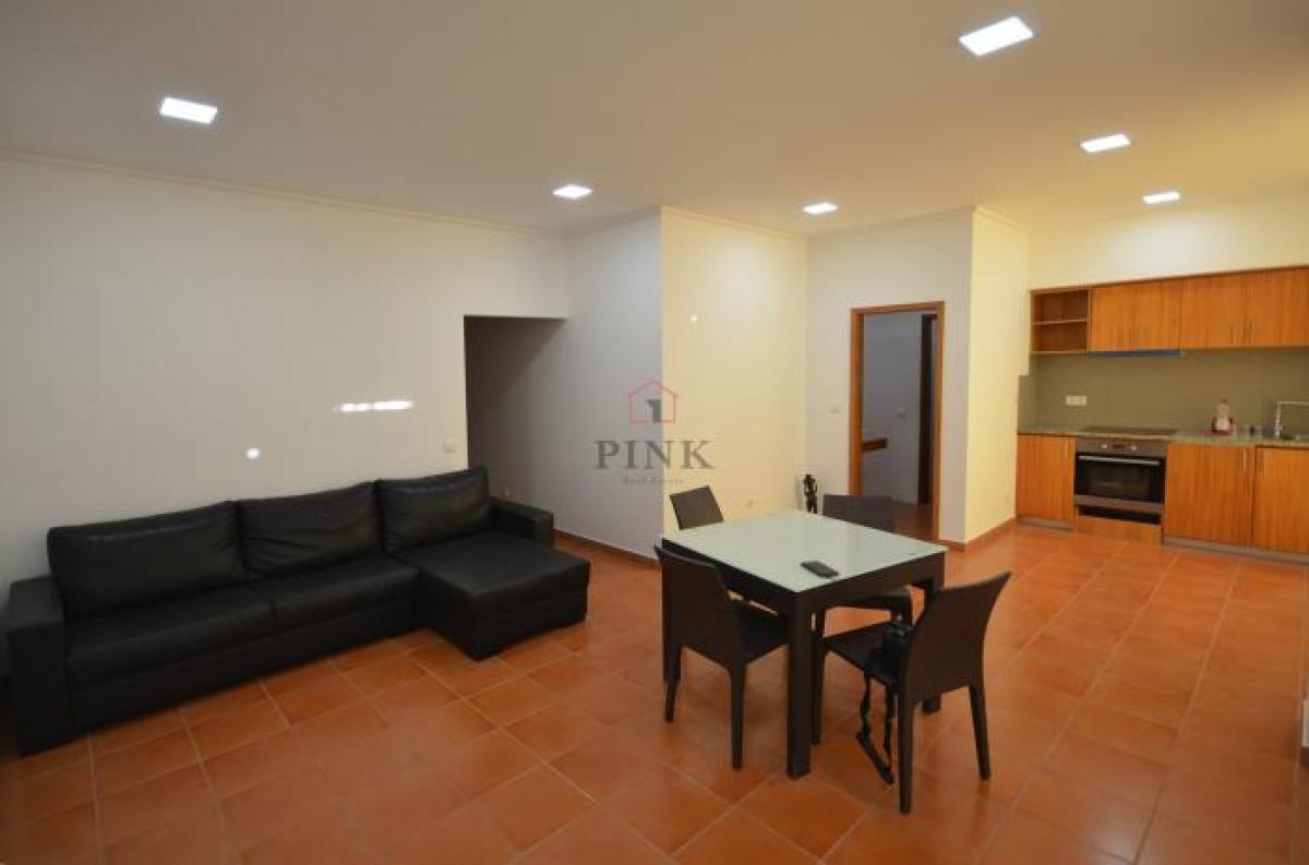 5763m² Office in Santa Cruz, Portugal No. 1852