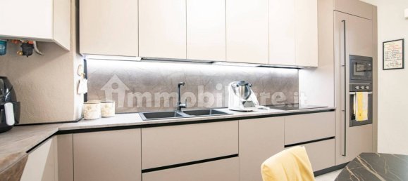 Apartamento de 3 dormitorios en Codogno, Italy No. 274050 15