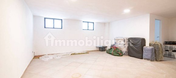 Apartamento de 3 dormitorios en Codogno, Italy No. 274050 34