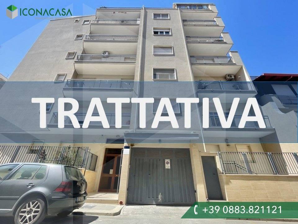 3 rooms Apartment in Andria, Italy No. 9419