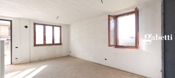 4 rooms Villa in Sulbiate, Italy No. 38338 7