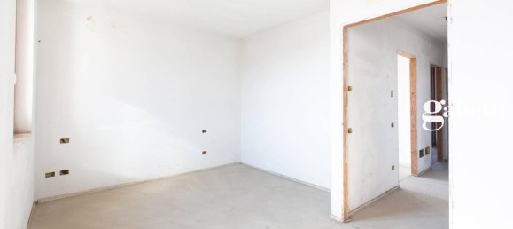 4 rooms Villa in Sulbiate, Italy No. 38338 17