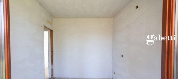 4 rooms Villa in Sulbiate, Italy No. 38338 10