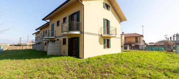 4 rooms Villa in Sulbiate, Italy No. 38338 4