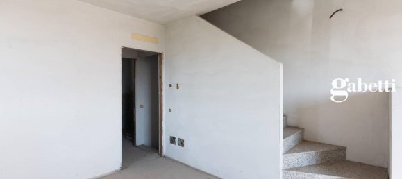 4 rooms Villa in Sulbiate, Italy No. 38338 8