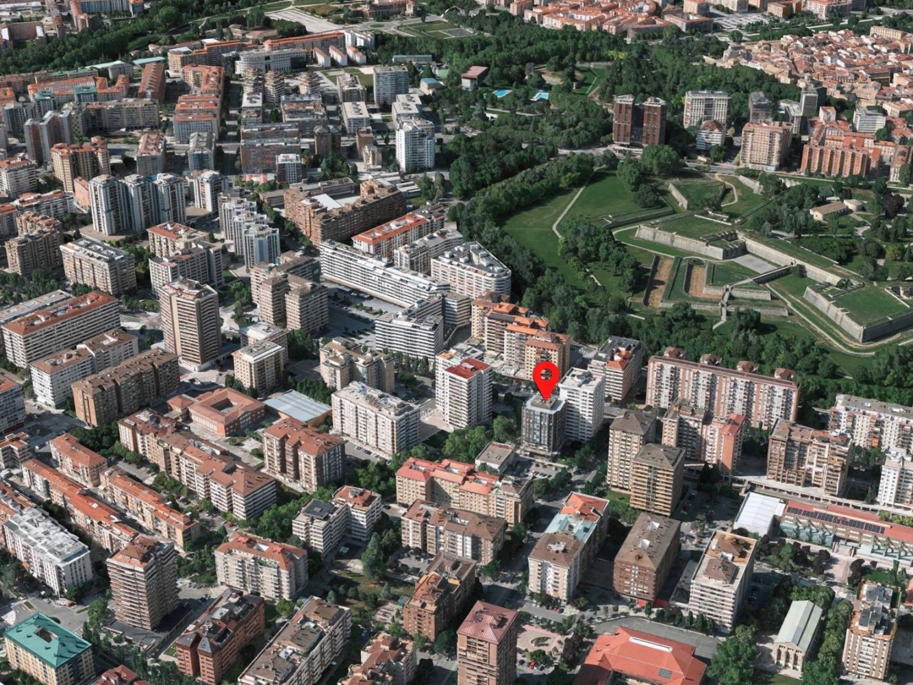 4 Schlafzimmer Wohnung in Chartered Community of Navarre, Spain, Nr. 195047