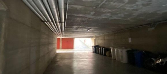 18m² Garage in Pioltello, Italy No. 359043 3