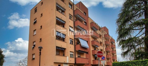 3 bedrooms Apartment in Muggiò, Italy No. 378444 3