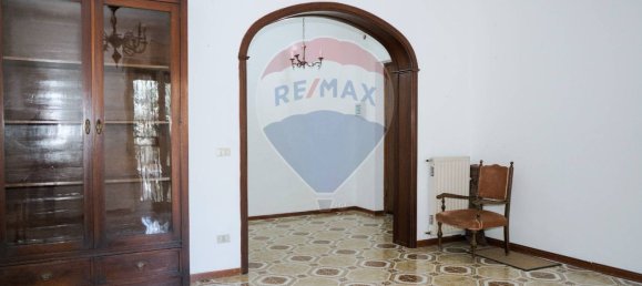 3 Schlafzimmer Wohnung in Palermo, Italy, Nr. 64778 9