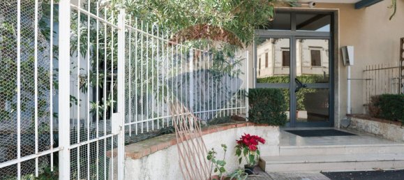 3 Schlafzimmer Wohnung in Palermo, Italy, Nr. 64778 2