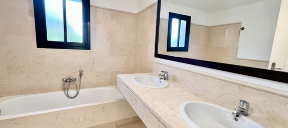 3 chambres Penthouse à Benahavis, Spain No. 147831 22