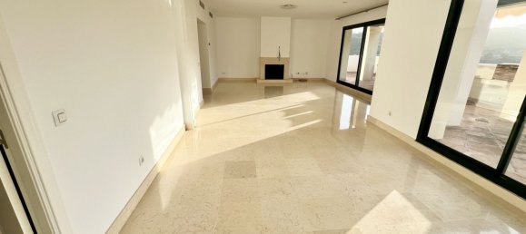 3 chambres Penthouse à Benahavis, Spain No. 147831 14