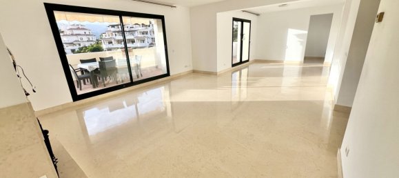 3 chambres Penthouse à Benahavis, Spain No. 147831 9