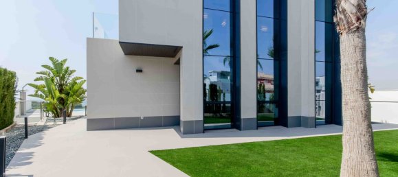 3 bedrooms Villa in Campoamor, Spain No. 9072 4