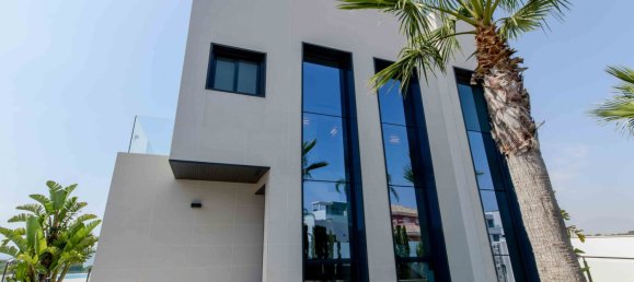 3 bedrooms Villa in Campoamor, Spain No. 9072 3