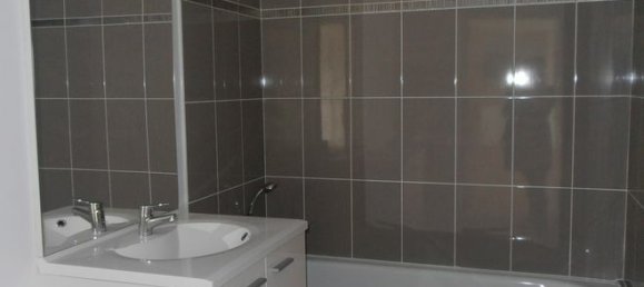 1 bedroom Apartment in Fondettes, France No. 302709 10
