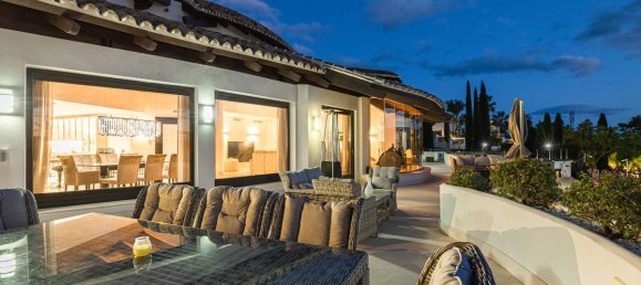 10 Schlafzimmer Villa in Malaga, Spain, Nr. 128005 7