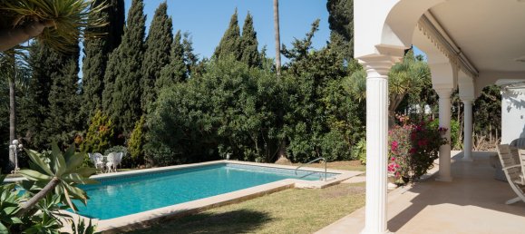 4 غرف نوم فيلا في Estepona, Spain رقم 185457 4