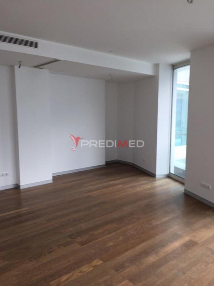 Studio in Funchal, Portugal No. 398