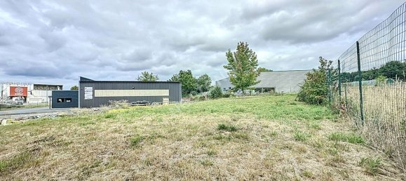 758m² Land in Le Lion-d'Angers, France No. 277618 4